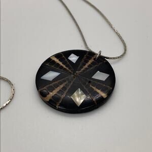 Vintage Abalone shell wooden pendant necklace
